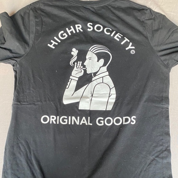 T shirt - Picture 2 of 2